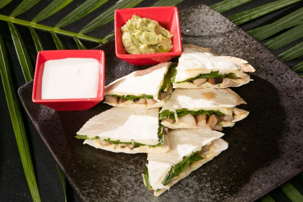 Mexican Quesadillas（ mushroom or beef）